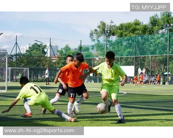 足球兄妹携手共进梦想之路共创辉煌未来的故事